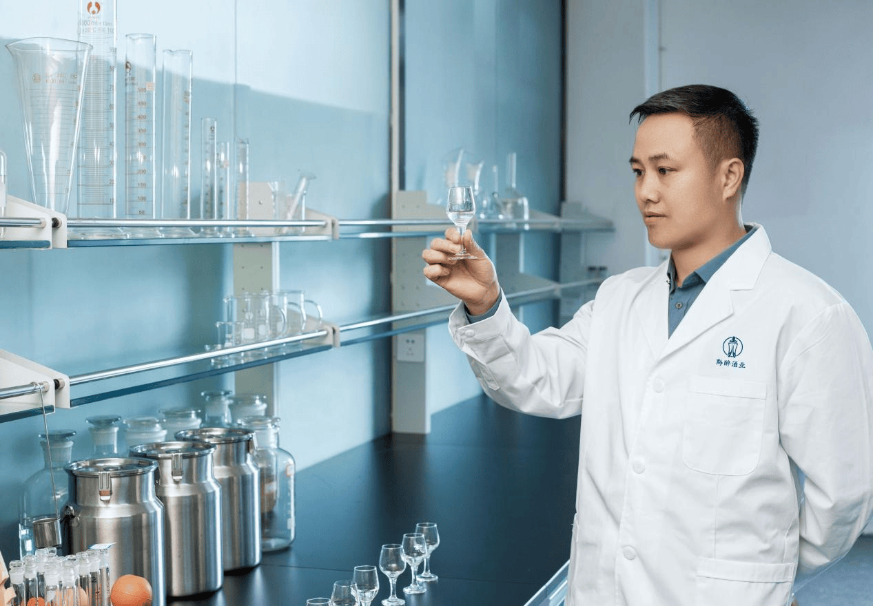 黔醉酒業(yè)總工程師趙仕蛟 | 二十九載奮斗不輟，農(nóng)家少年終成不凡工匠